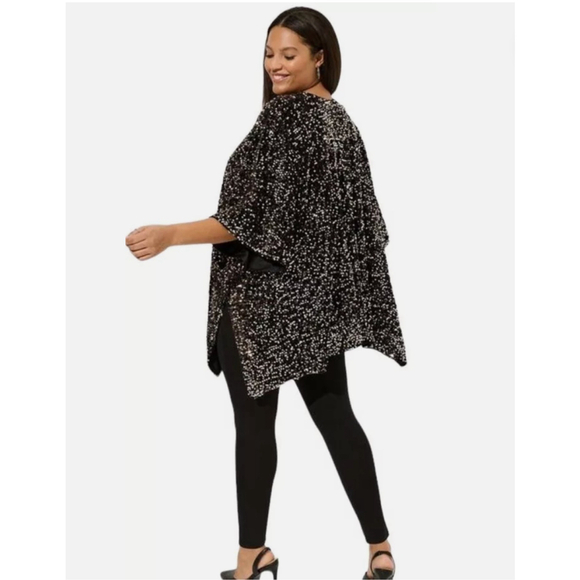 New Torrid Womens Black Sequined Ruana Wrap Cover Up Kimono OSFM Velvet Satin - Picture 17 of 17